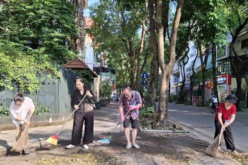 Tin tức đặc biệt trên báo in Hànôịmới ngày 17-9-2024