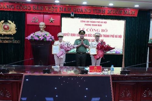 Phòng Tham mưu công bố quyết định về công tác cán bộ của Giám đốc Công an thành phố Hà Nội