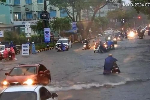 Học sinh Đà Nẵng được nghỉ học từ chiều 18/9