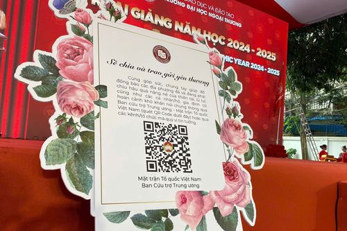 Lễ khai giảng đầy xúc động tại Đại học Ngoại thương