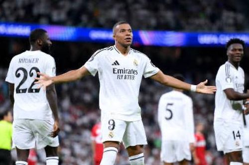 Vòng bảng Champions League 2024-2025: Liverpool ngược dòng trước AC Milan, Real Madrid thắng Stuttgart