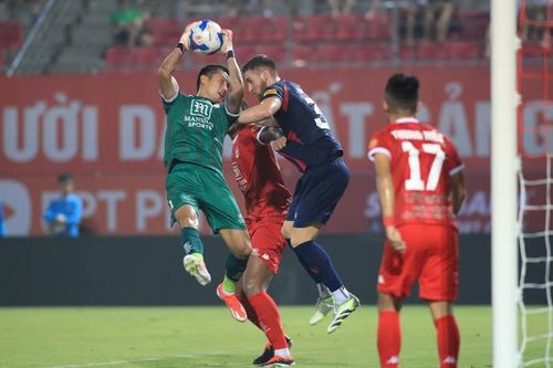 V-League nhìn từ khán đài, vắng vẻ do đâu?
