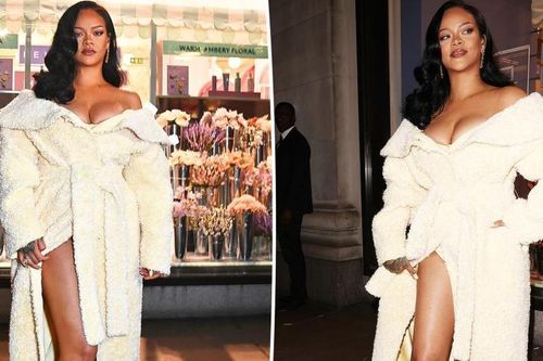 Rihanna cực kỳ gợi cảm trong chiếc choàng tắm mang thương hiệu của mình