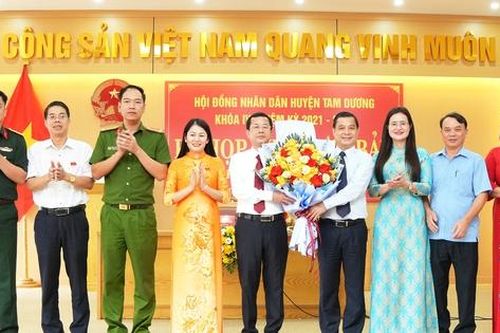 Phó Giám đốc Sở Giáo dục và Đào tạo được bầu giữ chức Chủ tịch huyện