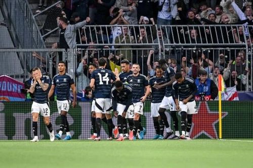Aston Villa thắng tưng bừng trong ngày trở lại đấu trường số 1 châu Âu