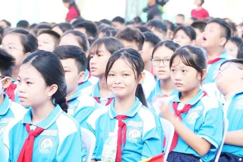 Vẫn rối thu, chi đầu năm học