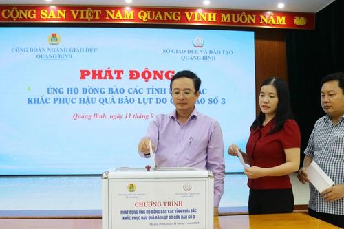 Ngành Giáo dục Quảng Bình vận động hơn 9,4 tỷ đồng ủng hộ đồng bào vùng lũ