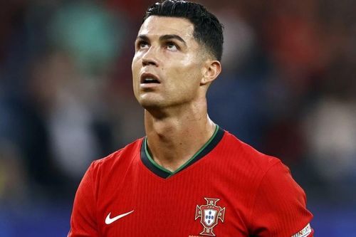 Ronaldo được khuyên tái hợp Man United