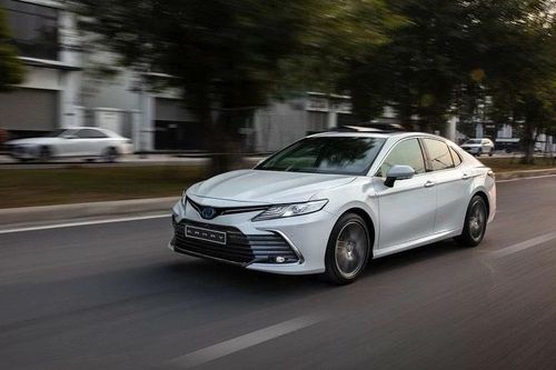 Top 4 xe sedan cỡ D bán chạy nhất tháng 8/2024: Toyota Camry tiếp tục dẫn đầu