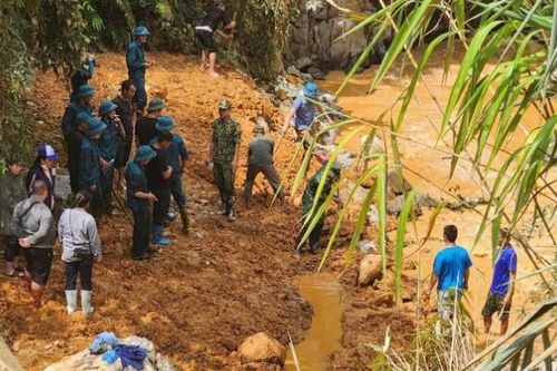 Cao Bằng: Tập trung khắc phục hậu quả mưa bão với tinh thần mỗi người làm việc bằng hai