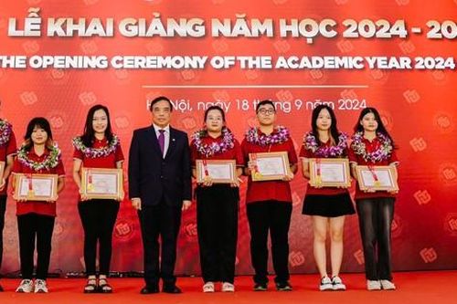 Những thủ khoa nào chọn Trường Đại học Ngoại thương?
