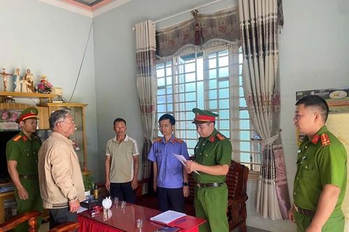 Bắt tạm giam Chủ tịch Hội đồng quản trị và Giám đốc một hợp tác xã ở Đắk Lắk