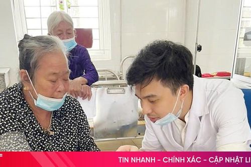 Khám, điều tra dịch tễ bệnh phong cho 382 người dân Hà Tĩnh