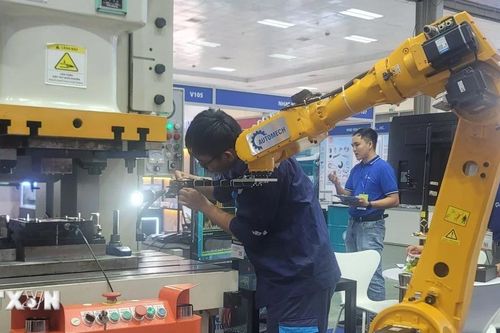Khai mạc Hội chợ triển lãm Công nghiệp hỗ trợ Hà Nội 2024