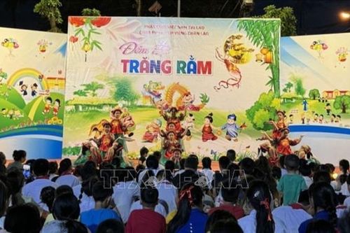 Cầu nối lan tỏa văn hóa Việt đến gần hơn với người dân Lào