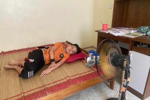 Nghẹn lòng trước mong muốn được đi học của bé trai 11 tuổi mắc ung thư máu