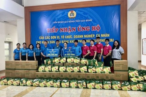 Công đoàn Công Thương Việt Nam ủng hộ tỉnh Cao Bằng khắc phục hậu quả thiên tai