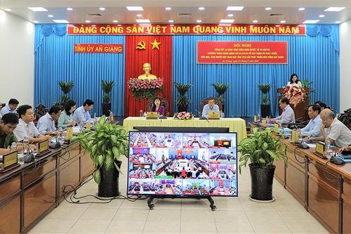 An Giang tổng kết 10 năm xây dựng và phát triển văn hóa, con người Việt Nam