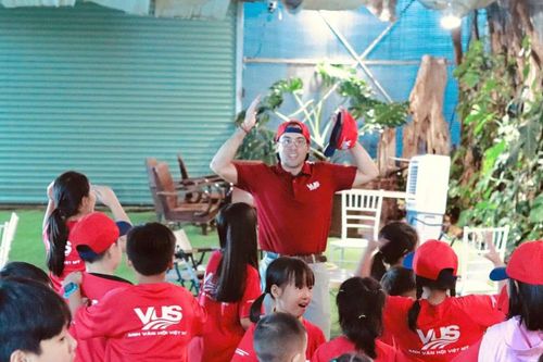 Lợi ích khi cho trẻ học tiếng Anh trong giai đoạn 'vàng'
