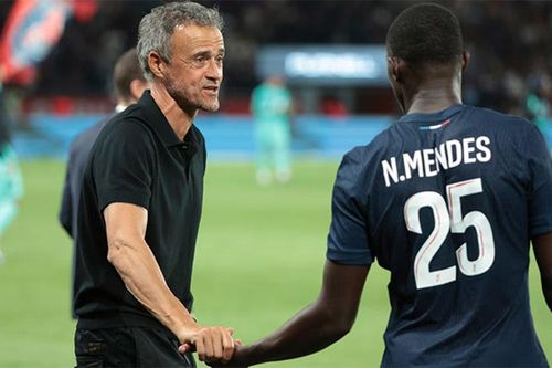 Paris Saint-Germain đang bay cao cùng Luis Enrique