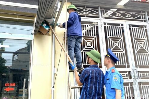 Thị trấn Lộc Bình: Quyết liệt xử lý vi phạm trật tự đô thị