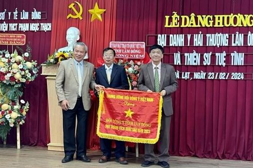 Vai trò nòng cốt trong phát triển nền đông y Việt Nam