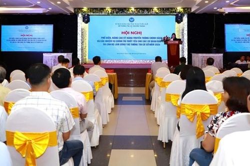 VNPT Thừa Thiên Huế tham gia Hội nghị 'Nâng cao kỹ năng truyền thông chính sách và các nhiệm vụ chính trị thiết yếu cho các cơ quan báo chí và cán bộ làm công tác thông tin cơ sở năm 2024'