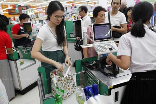 Chính phủ Thái Lan phát 4,4 tỷ USD tiền mặt cho người dân
