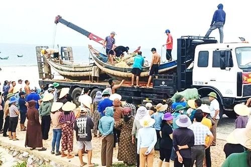 Quảng Bình: Tình ruột thịt, nghĩa đồng bào trong ngày khốn khó