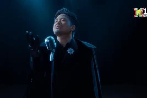 Những thước phim xúc động trong MV mới của Tùng Dương