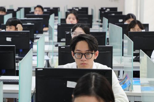 Từ 2025, các kỳ tuyển sinh riêng sẽ thay đổi thế nào?
