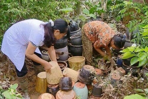 508 người vùng ngập lụt ở Hà Nội cùng mắc bệnh về da
