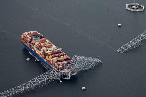 Mỹ đòi chủ tàu Singapore bồi thường 100 triệu USD sau thảm họa sập cầu