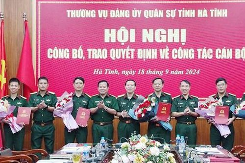 Bổ nhiệm Chủ nhiệm, Phó Chủ nhiệm Chính trị Bộ Chỉ huy Quân sự