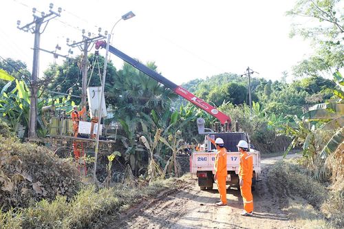 Lào Cai vẫn còn 35 thôn, bản mất điện