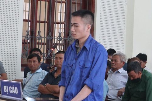 Nhân viên hợp đồng chi nhánh đất đai lừa tiền tỷ