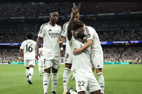 Khai màn Champions League 2024/25: Kẻ hủy diệt và kẻ ngoại đạo