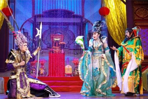 Tọa đàm phát triển sân khấu cải lương tuồng cổ tại TPHCM