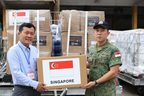 Tiếp nhận lô hàng viện trợ từ Singapore, sẽ chuyển cho tỉnh Bắc Kạn