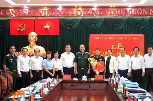 Công bố quyết định cán bộ tại Đảng bộ huyện Bình Chánh