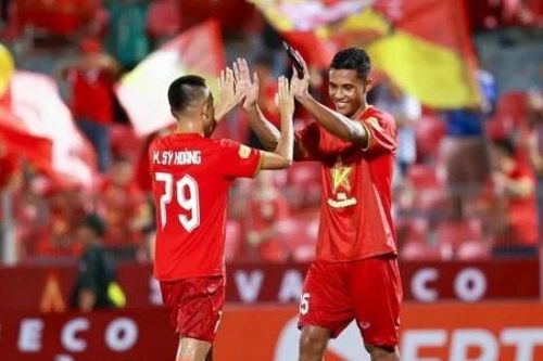 Trung vệ Việt kiều chia sẻ cơ duyên trở về Việt Nam