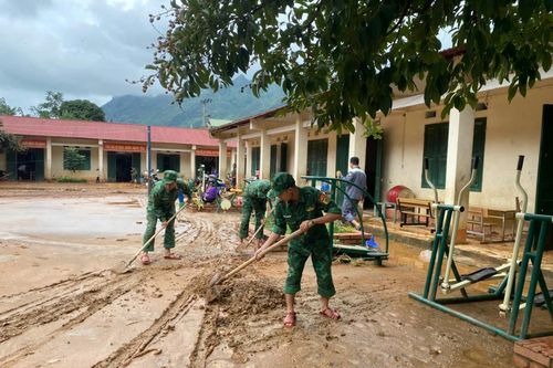 Cẩn trọng với nguy cơ bùng phát dịch bệnh sau 'cơn đại hồng thủy'