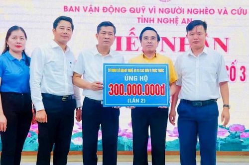 Các trường học ở Nghệ An đóng góp gần 2,6 tỷ đồng ủng hộ bão lụt