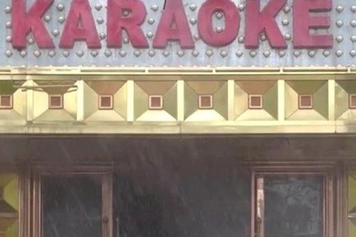 Kịp thời dập tắt đám cháy tại cơ sở karaoke đã ngừng hoạt động trên đường Mai Hắc Đế (TP Vinh)
