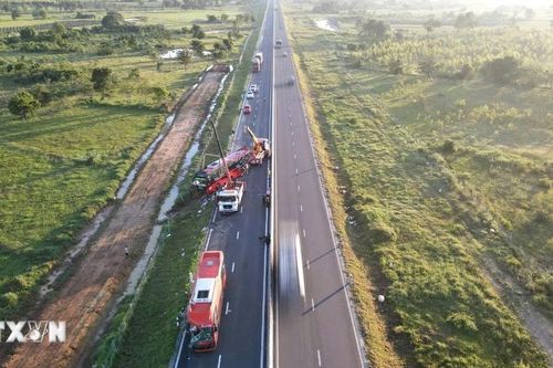 Tai nạn giữa hai xe khách trên Cao tốc Vĩnh Hảo-Phan Thiết, 2 người tử vong
