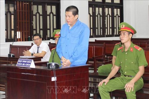 Lĩnh án 20 năm tù vì tham ô tài sản