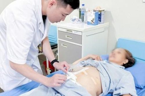 Người phụ nữ nhập viện vì thói quen nhiều người Việt hay gặp