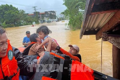 Bài học sau bão lũ nhìn từ Philippines