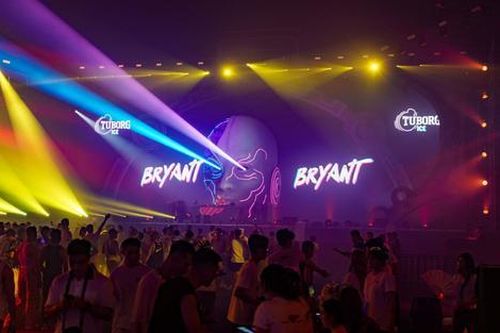 'Chơi phải tới' cùng Tuborg Ice tại White Party Việt Nam 2024: Đêm nhạc bùng nổ