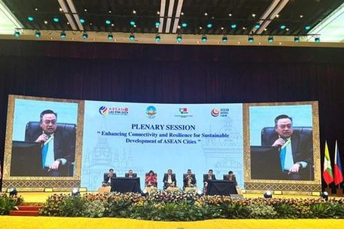 Chủ tịch Hà Nội chia sẻ kinh nghiệm thu hẹp khoảng cách thành thị, nông thôn với ASEAN